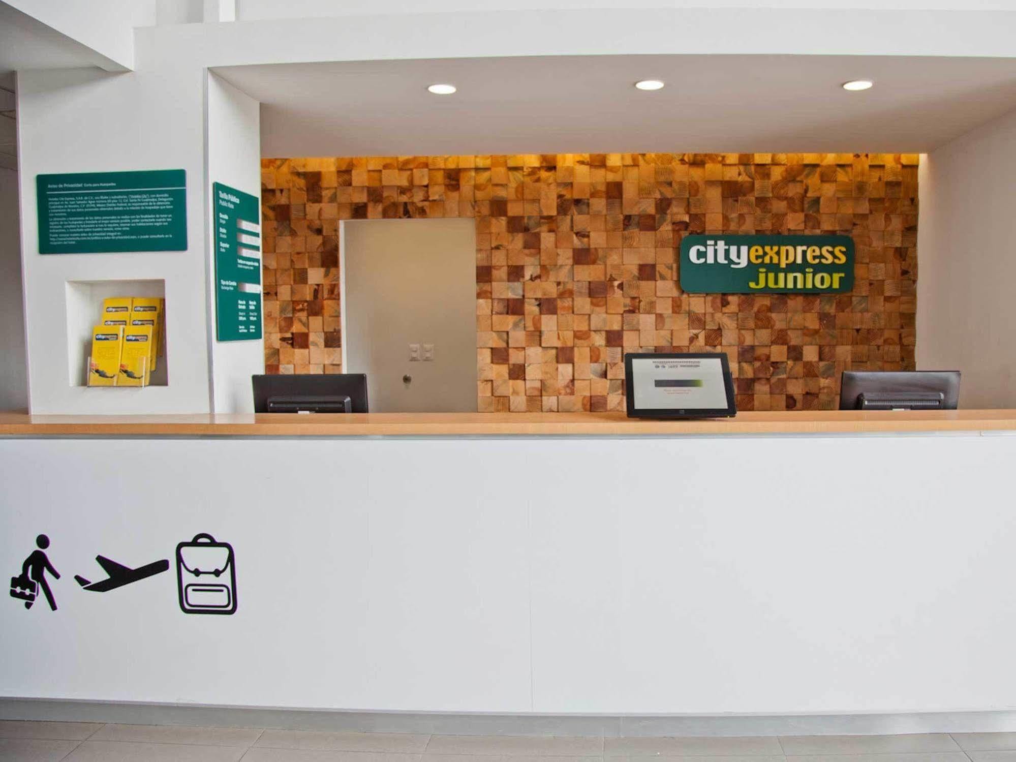 City Express Junior By Marriott Ciudad Del Carmen Aeropuerto エクステリア 写真